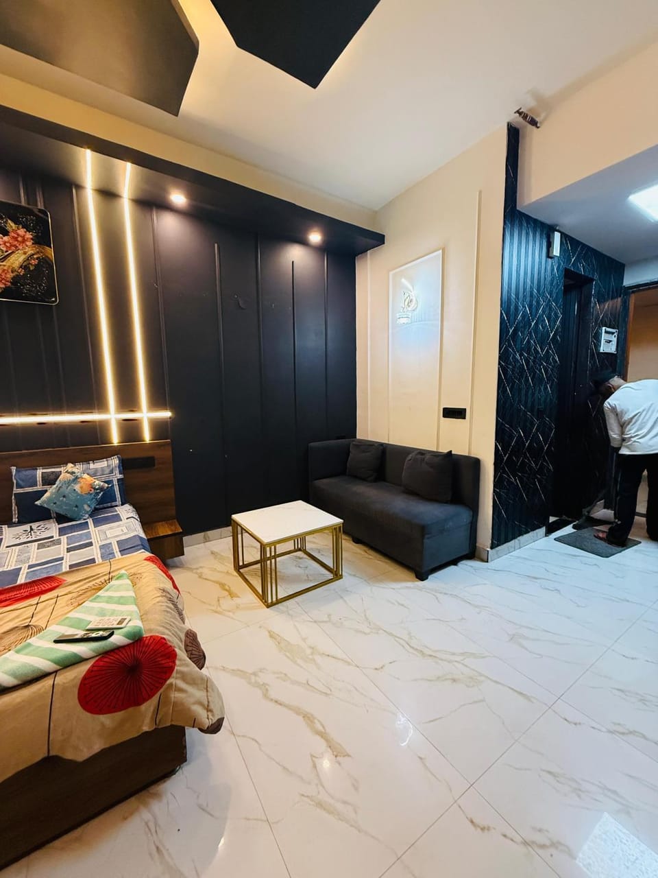 Luxury Era Studio Premium Stay Experience Apartment in Noida