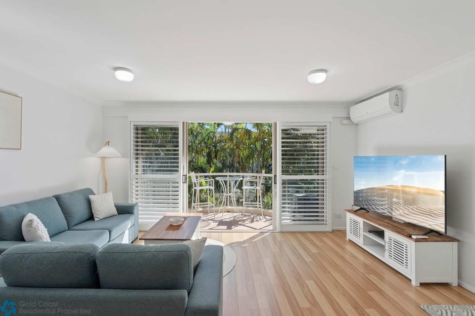 Miami Breeze 2 Bedroom Apartment Apartment in Gold Coast