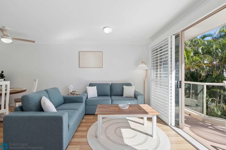Miami Breeze 2 Bedroom Apartment Apartment in Gold Coast