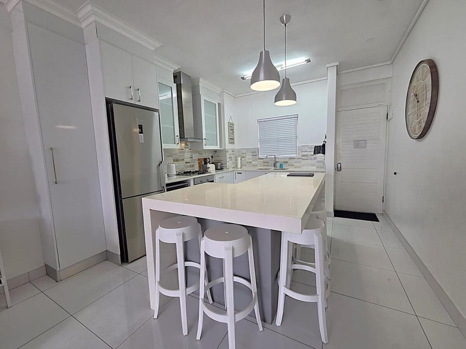 Brookes Hill Suites Sea View Apartment 221 Apartment in Port Elizabeth