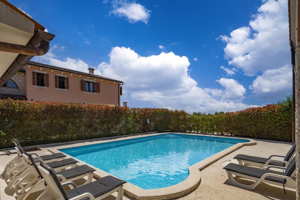 Pool view, Swimming pool