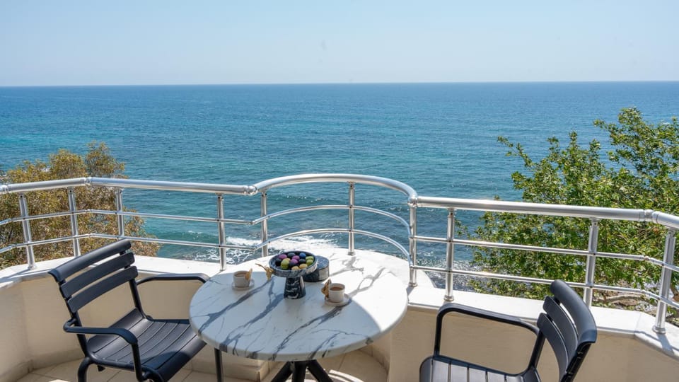Patio, Natural landscape, View (from property/room), Dining area, Sea view