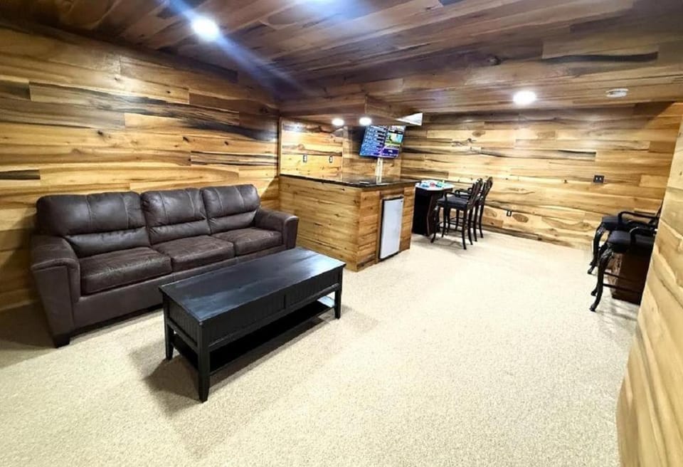 Smoky Mountain Getaway cabin Cabin in Pigeon Forge