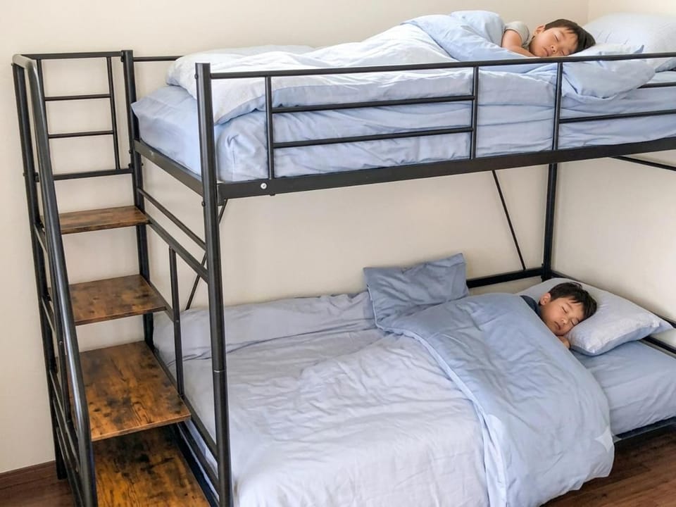 bunk bed