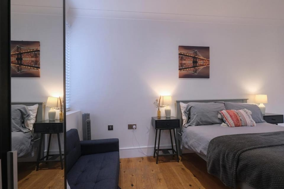 City Centre, Spacious, En suite, Free Wi-Fi Apartment in Bristol