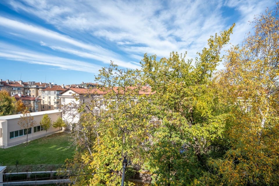 Bright & Spacious Downtown Apt. Apartment in Sofia