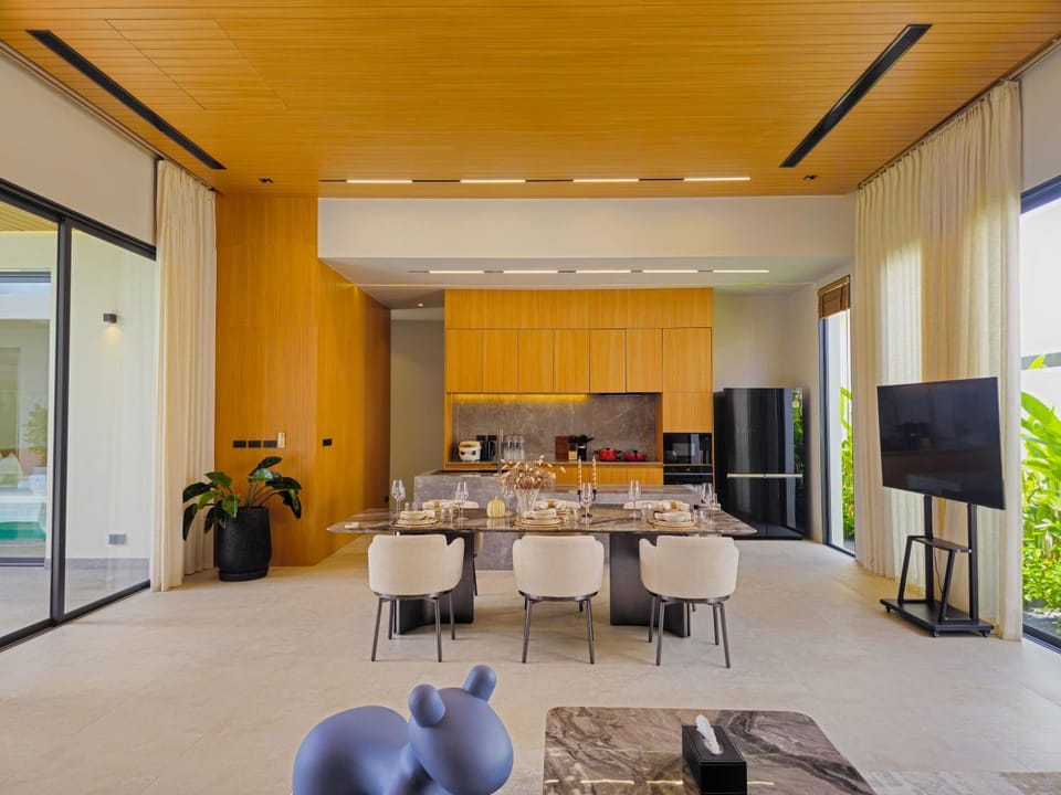 Modern Luxury 4BR Pool Villa by the Sea E2 Villa in Chalong