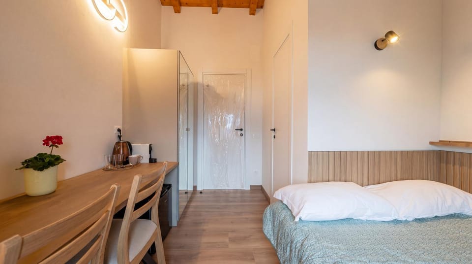 Bed, Photo of the whole room, Bedroom, towels, wardrobe