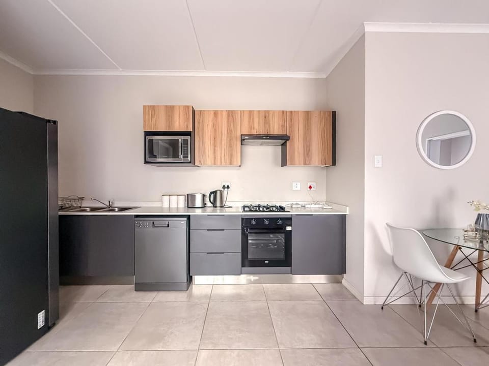 Urban Edge Suites Apartment in Gauteng