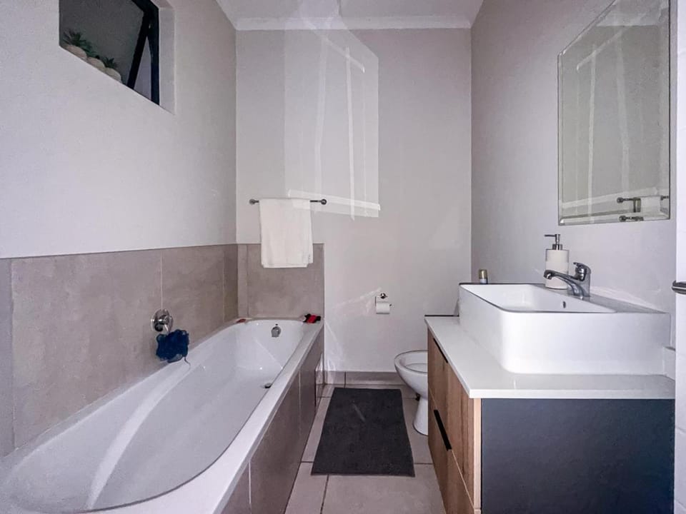 Urban Edge Suites Apartment in Gauteng