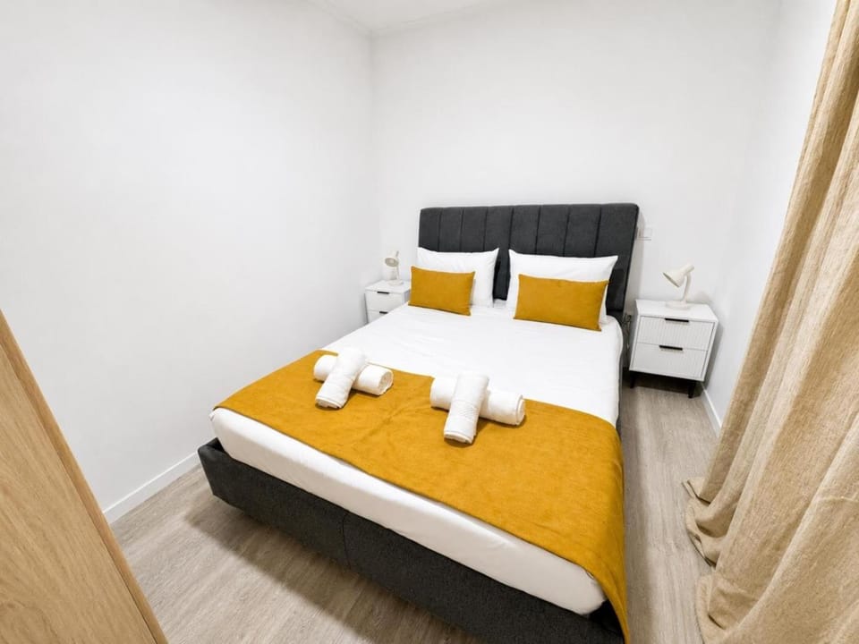 Bed, Bedroom