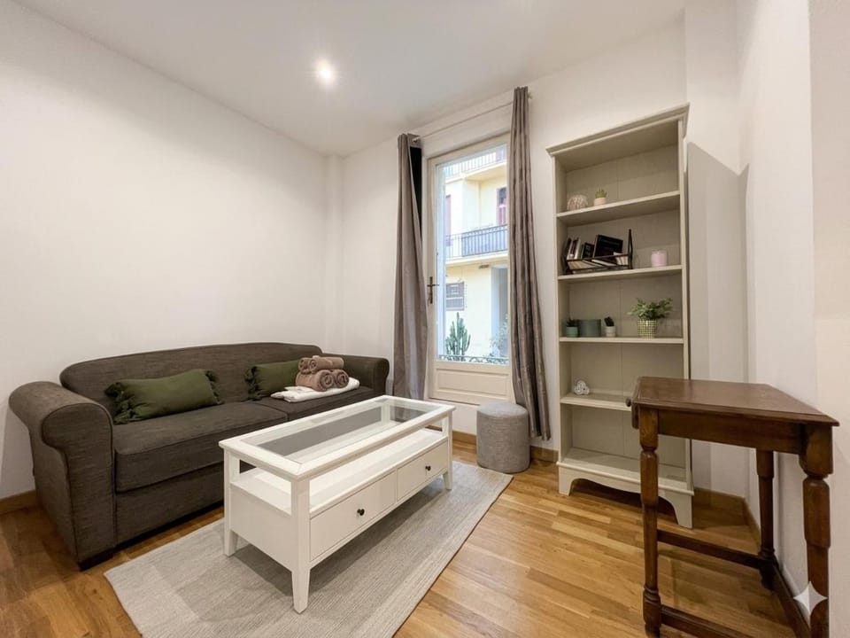 Nice Malaussena T2 centre ville pour 4 personnes Apartment in Nice