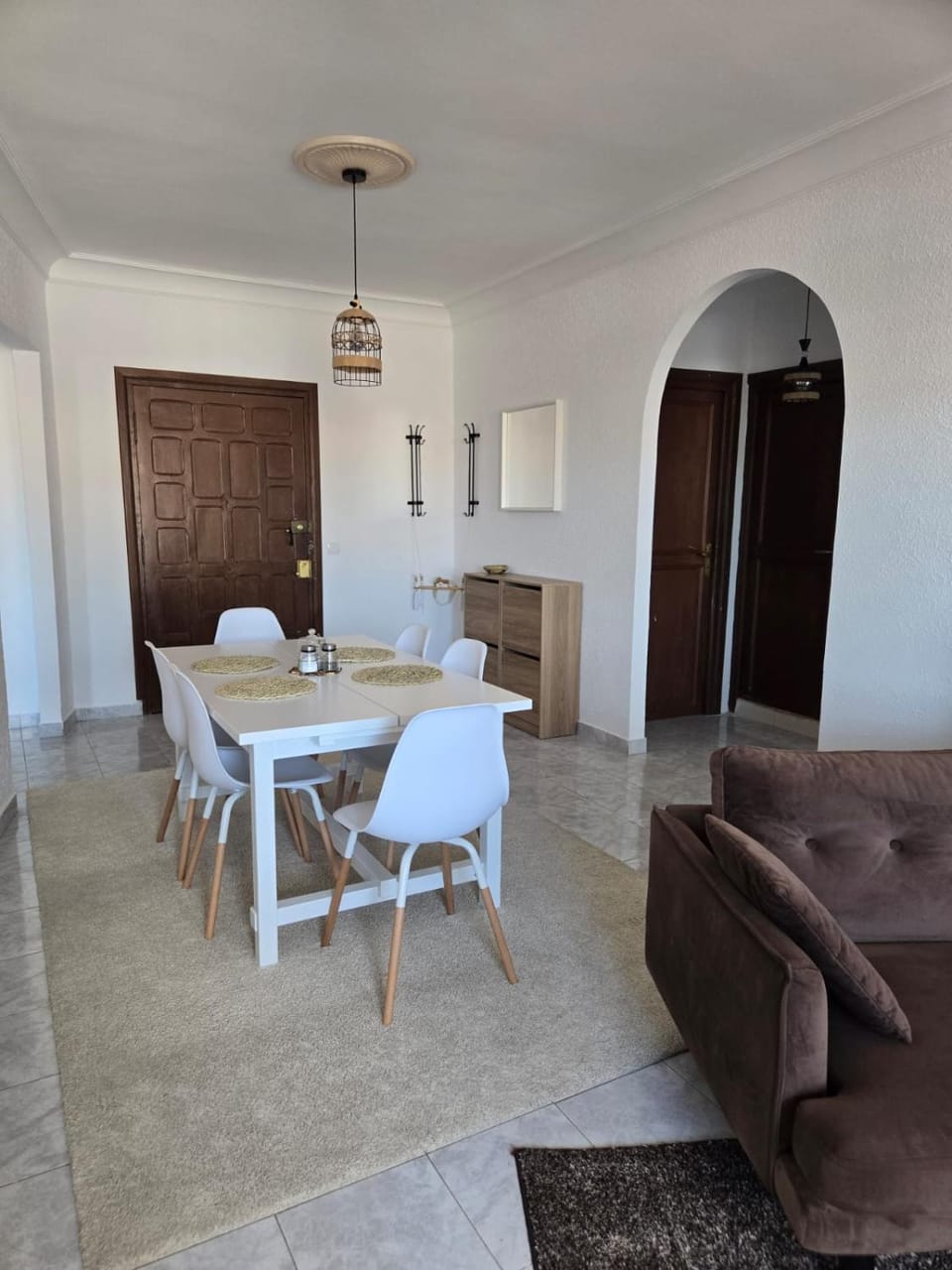 Dining area, Food