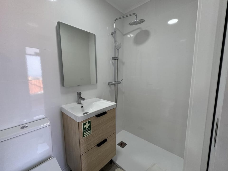 Shower, Bathroom