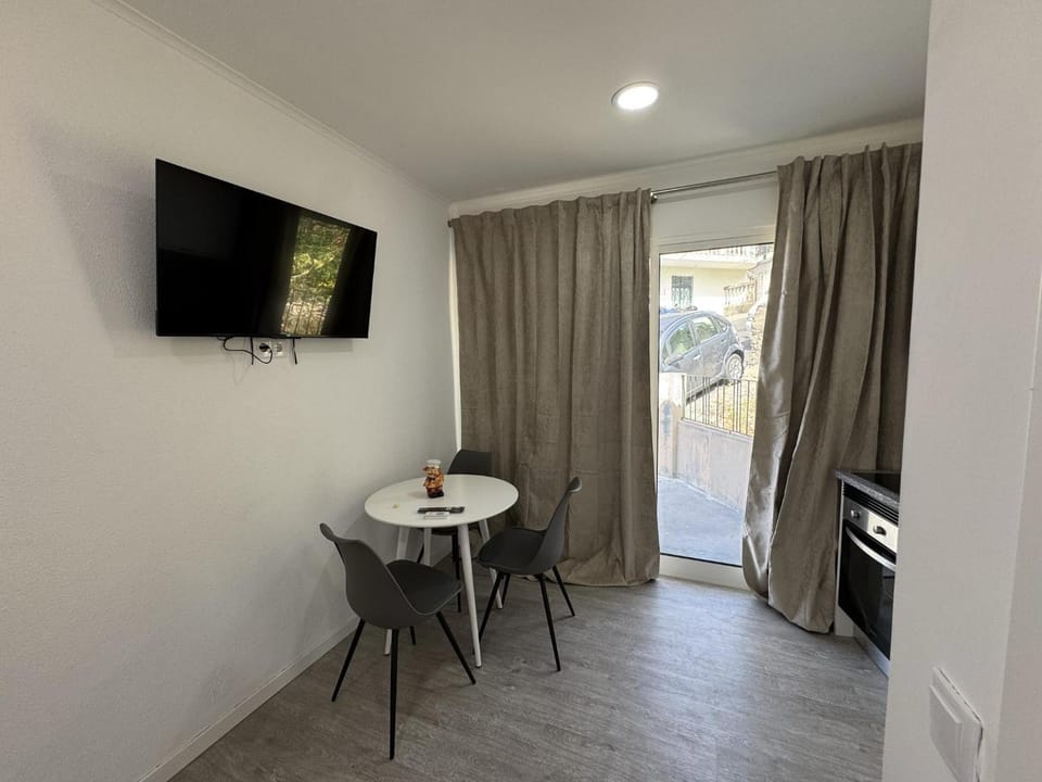 Communal lounge/ TV room, TV and multimedia, Living room