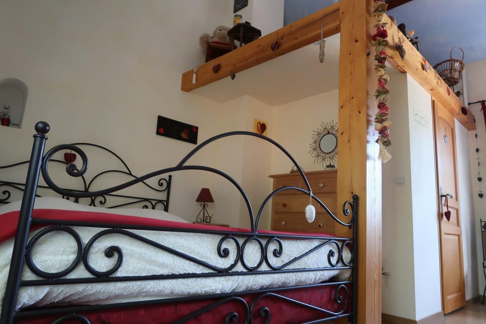 Le Relais Du Grand Logis Bed and Breakfast in Auvergne-Rhône-Alpes