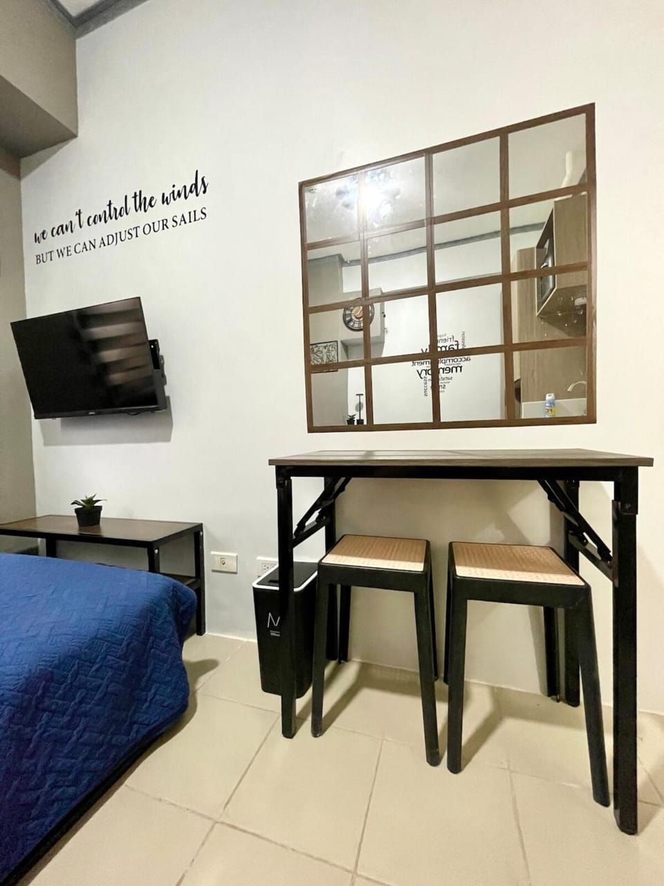 TV and multimedia, Seating area, Dining area