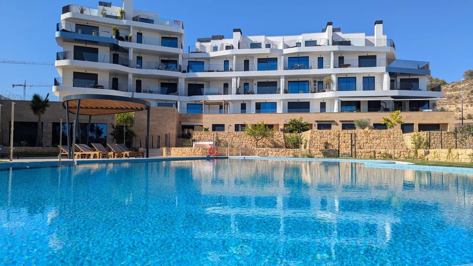 Property building, Pool view