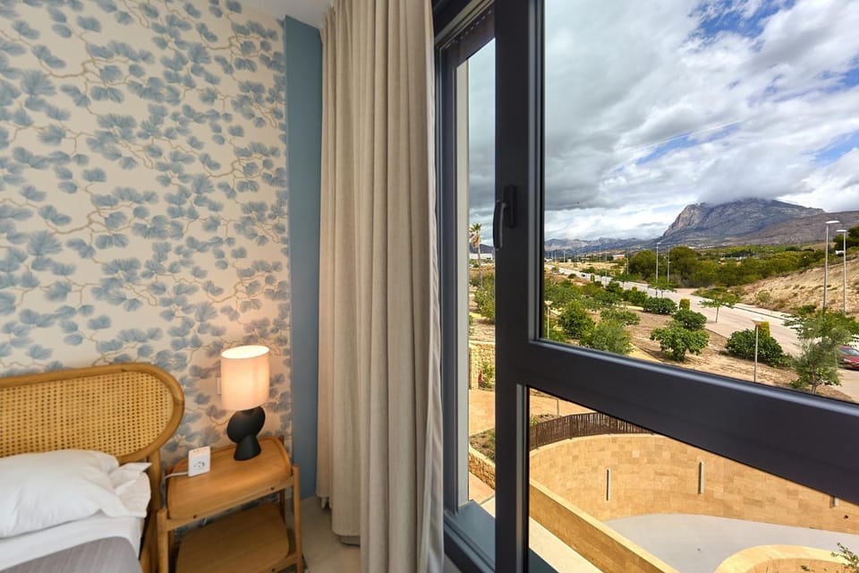 Bed, Bedroom, Mountain view
