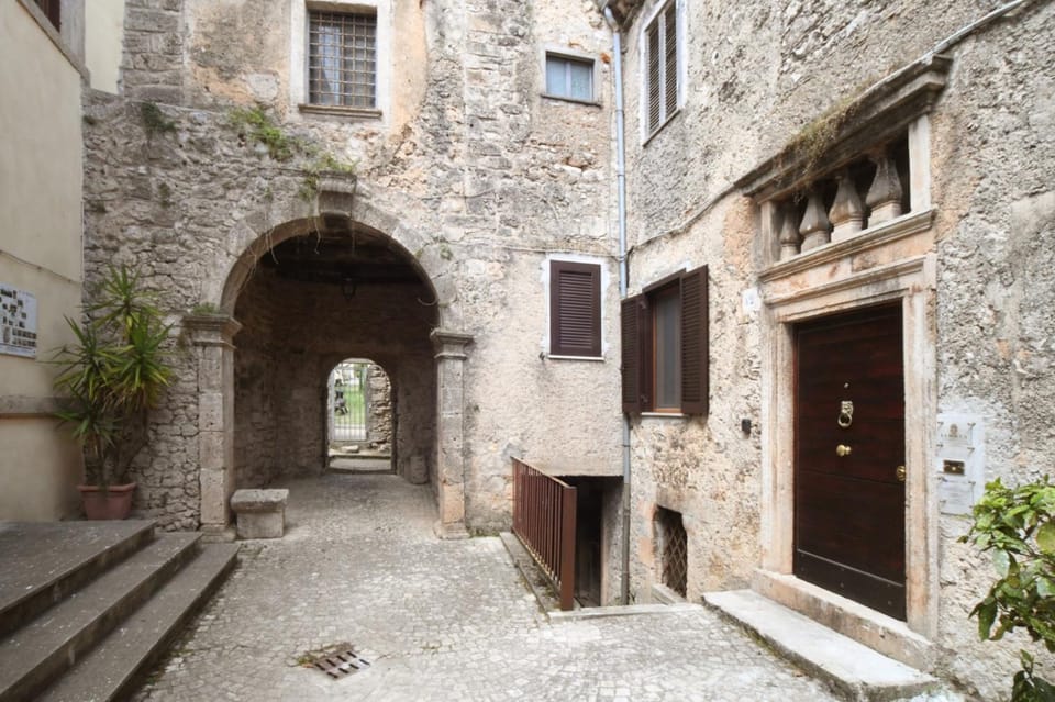 Inner courtyard view