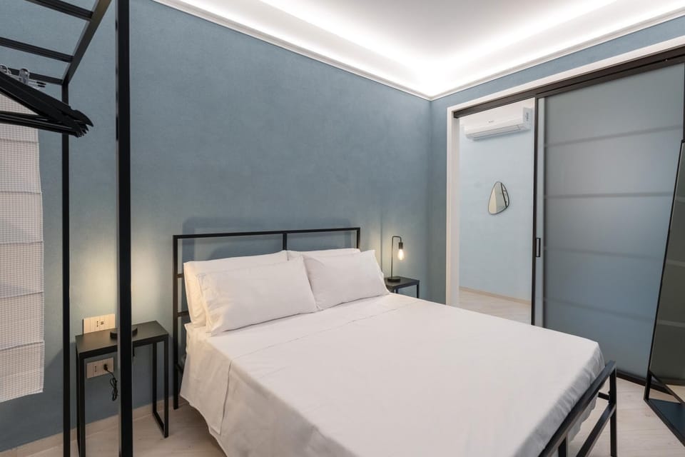 Property building, Living room, Bedroom