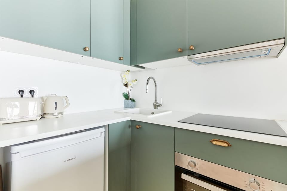 Kitchen or kitchenette, stove