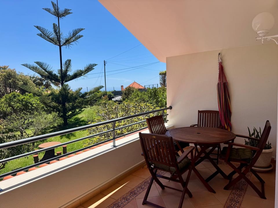 Patio, Day, Natural landscape, View (from property/room), Balcony/Terrace, Seating area, Dining area