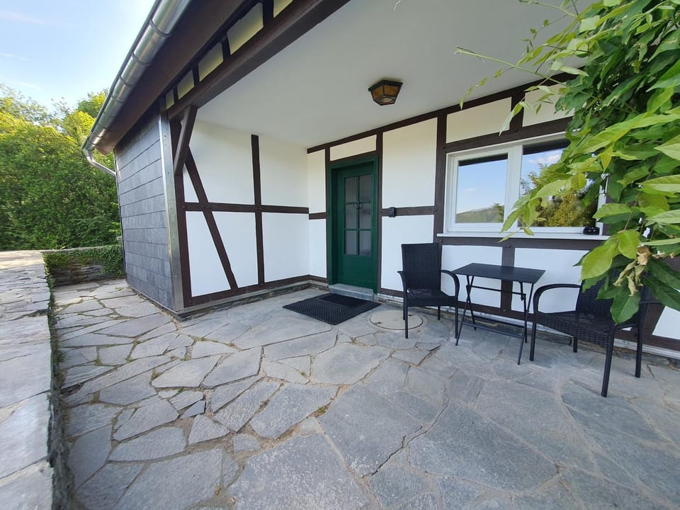 Ferienhaus am Rursee- Haus Efeu House in Heimbach