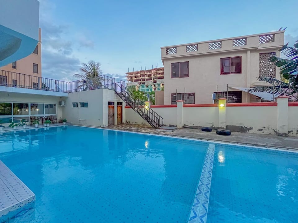 Property building, Swimming pool