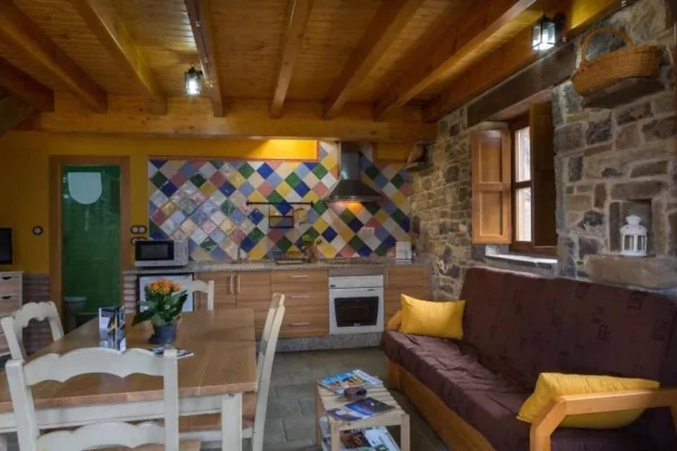 Mirador de Llananzanes Apartment in Asturias