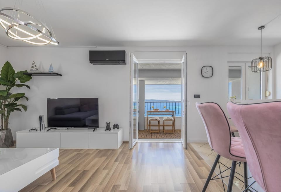 Ocean View Apartment Apartment in Split-Dalmatia County