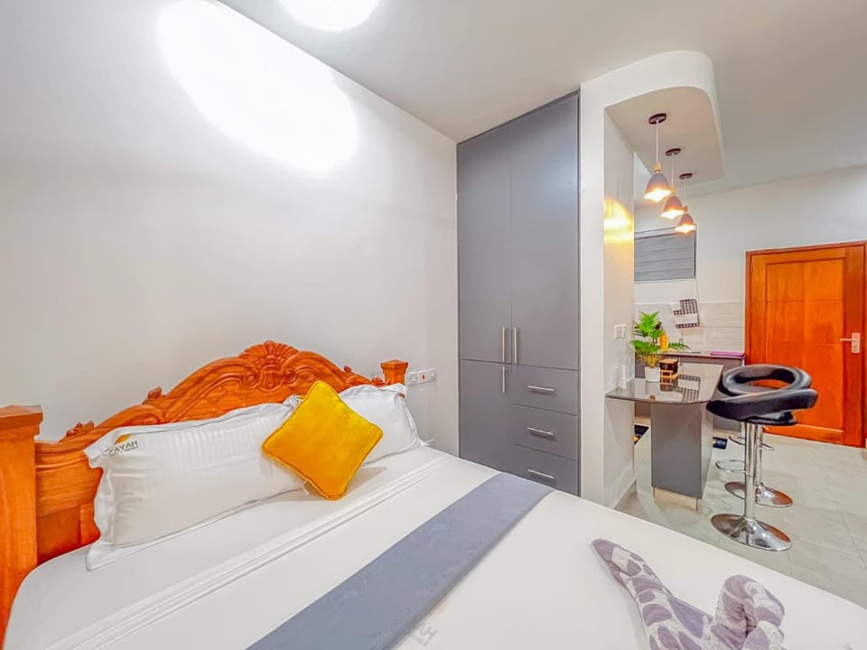 Bed, Kitchen or kitchenette, Bedroom, wardrobe