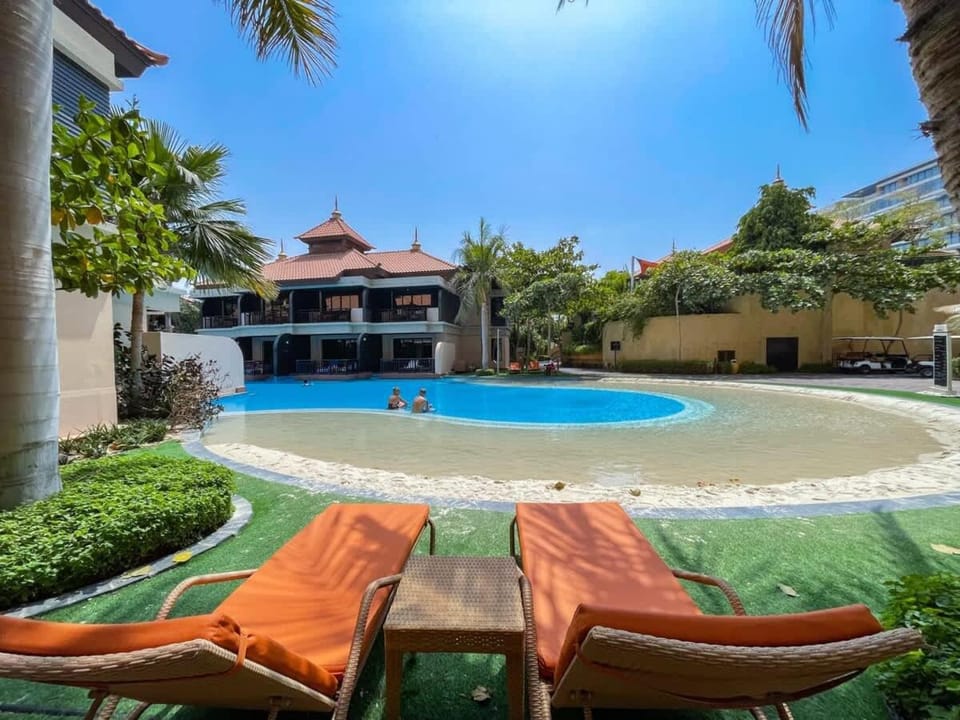 Free housekeeping visits during your stay - StayShort - Scenic 2BR Apartment with Full Palm Jumeirah Views Apartment in Dubai