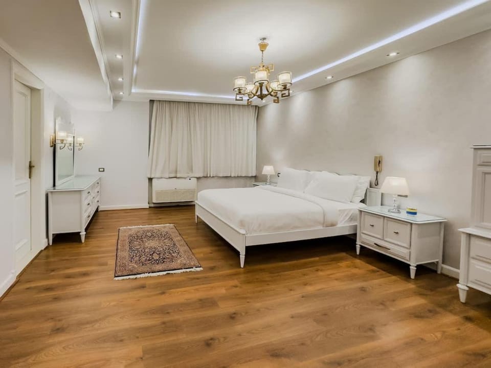 Classy 4BDR Flat by Homely in Gezirat ElArab Apartment in Egypt