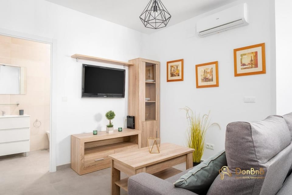 Modern apartment in Puerto Marina, Benalmádena Apartment in Benalmadena