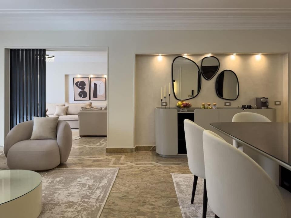 Modern 3BDR Flat by Homely in Gezirat ElArab Apartment in Egypt