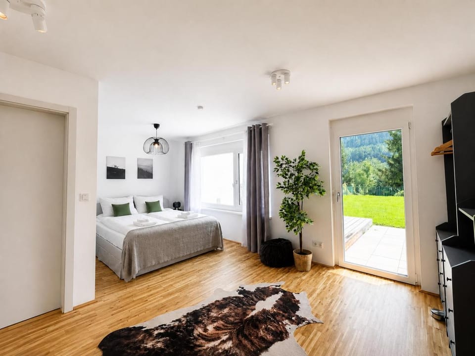 Bed, Garden, Photo of the whole room, Bedroom, Garden view