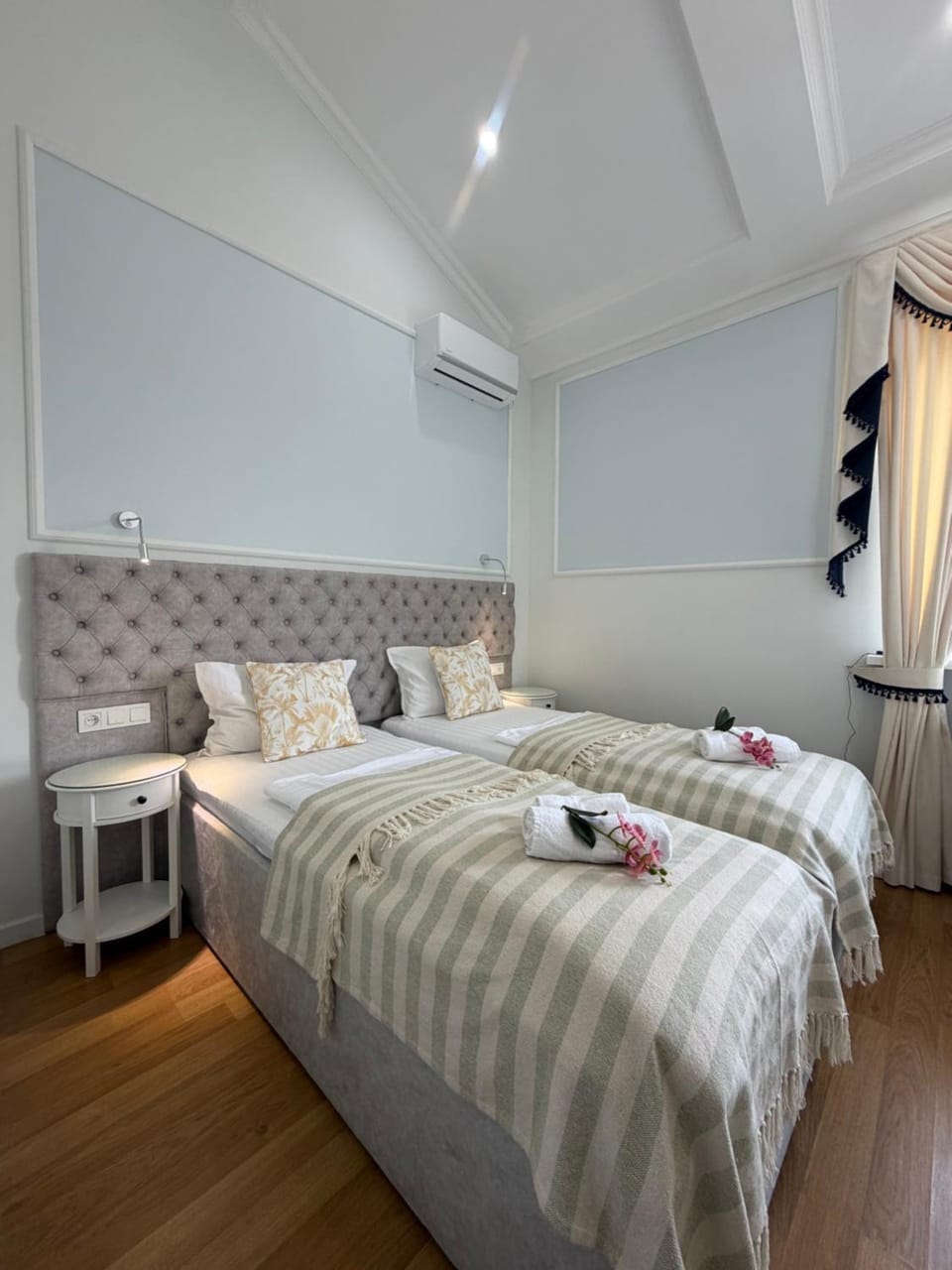 Bed, Photo of the whole room, Bedroom, towels, air conditioner, air conditioner