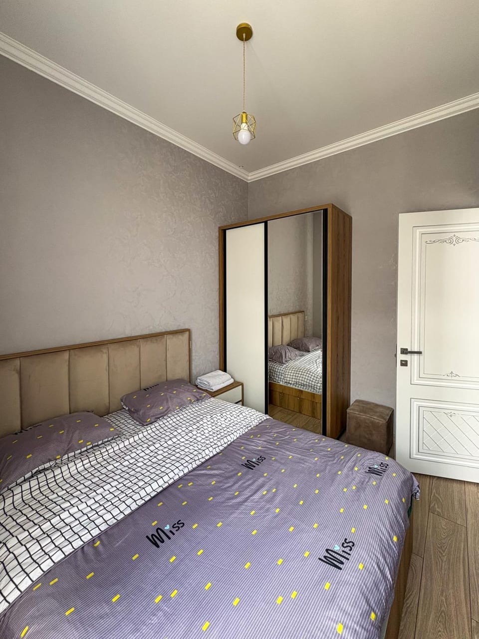 Bed, Photo of the whole room, Bedroom, wardrobe