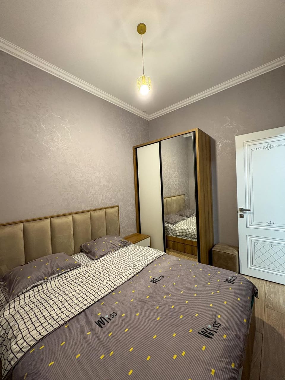 Bed, Photo of the whole room, Bedroom, wardrobe