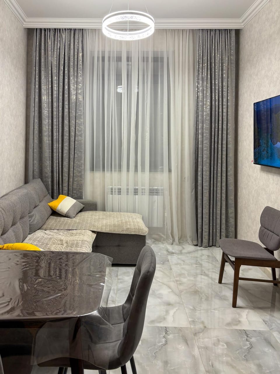 TV and multimedia, Living room, Seating area