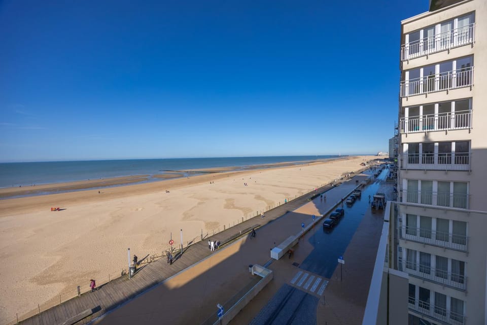 LECOMTE - The Shoreline Exclusive 188 Apartment in Ostend