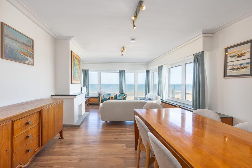 LECOMTE - The Shoreline Exclusive 188 Apartment in Ostend