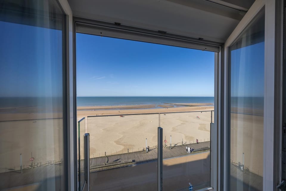 LECOMTE - The Shoreline Exclusive 188 Apartment in Ostend
