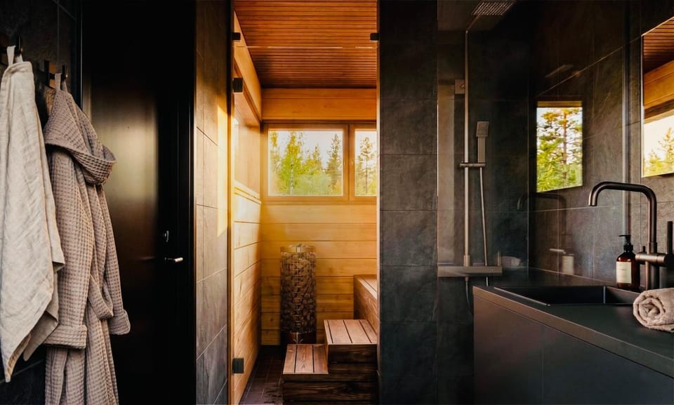 Bathroom, towels