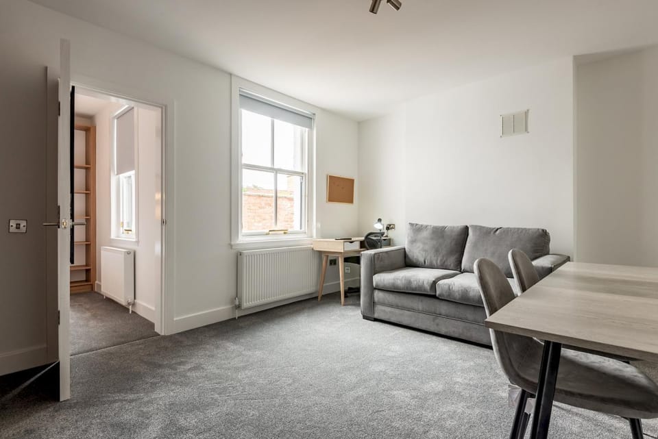 Communal lounge/ TV room, Living room