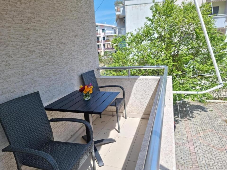 Garden, Balcony/Terrace
