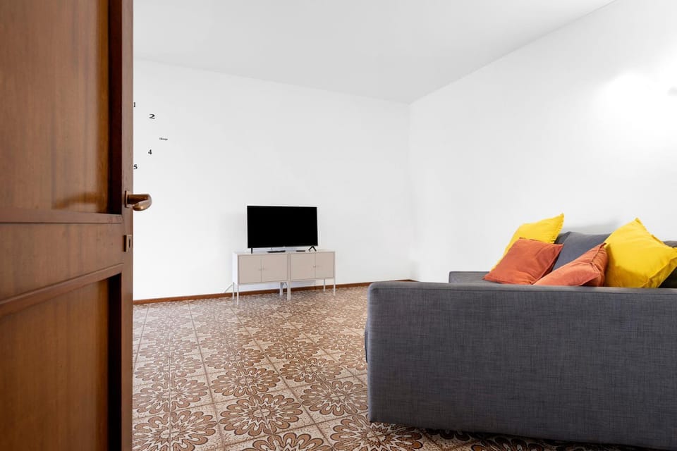 L'Oca del Lago Lakeview Apartment Apartment in Lombardy