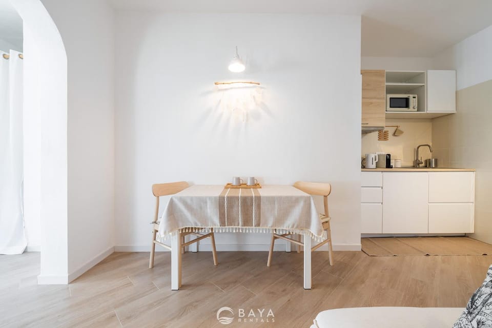 Casa Granchio - Patio, Garden & Sea Vibes Apartment in Quartu Sant'Elena