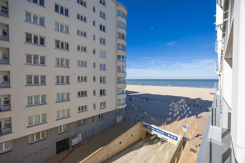 LECOMTE - The Shoreline Osborn 151 Apartment in Ostend